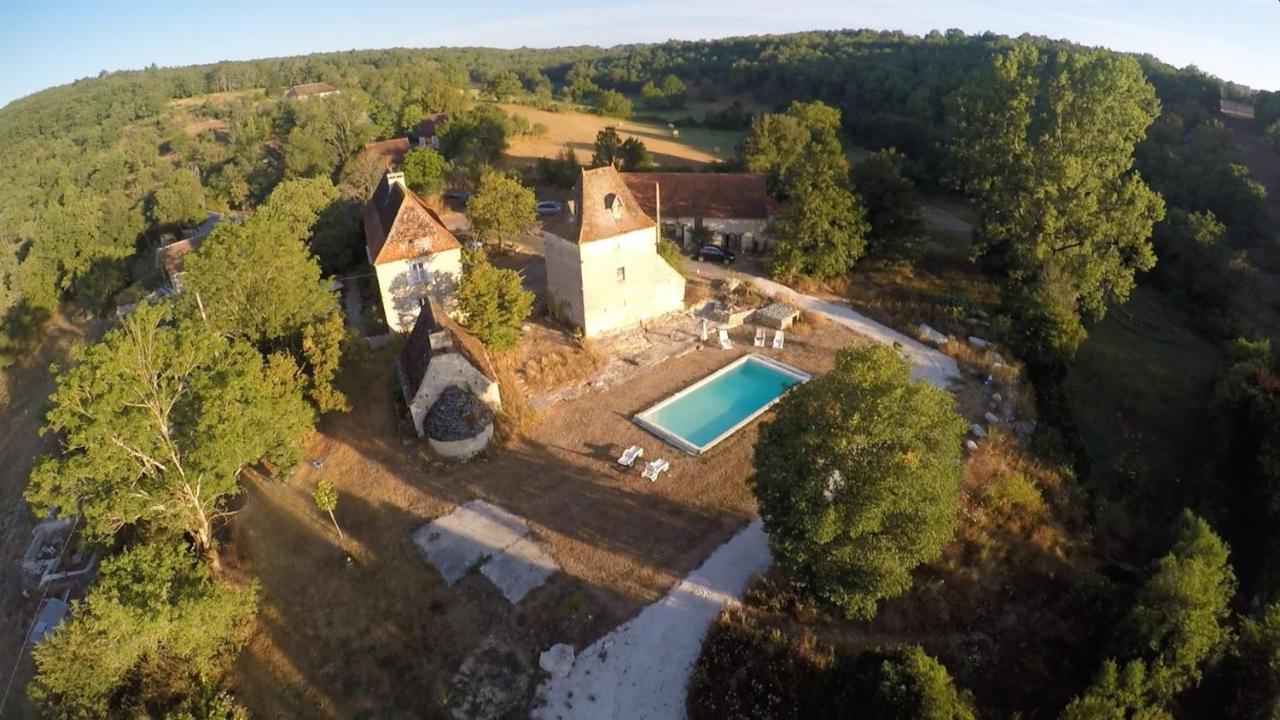 Отель La Ferme De Roquedure Montfaucon  Экстерьер фото